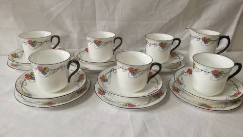 1925 Shelley  'Balls of thread' trio set